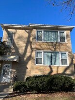 8022 Oriole Ave, Unit 1 floor in Niles, IL - Building Photo