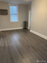 76 S Adelaide Ave in Highland Park, NJ - Building Photo - Building Photo