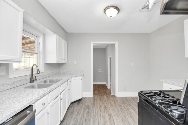 property at 5103 New Orleans St