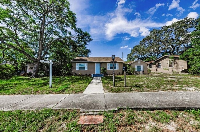 4616 5th Ave N in St. Petersburg, FL - Building Photo - Building Photo