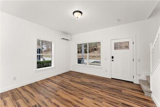 377 Beaver St in Leetsdale, PA - Building Photo - Building Photo