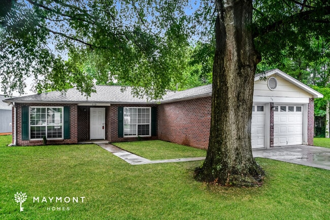 113 Champions Green Dr