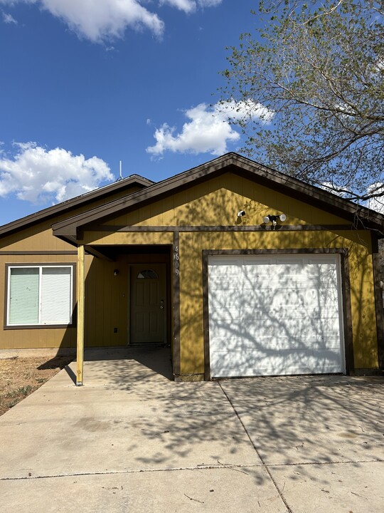 4609 Ave D in Lubbock, TX - Building Photo