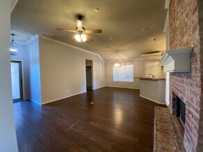 1924 77th Pl in Lubbock, TX - Building Photo - Building Photo