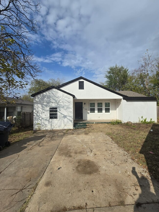 property at 3429 NW 27th St