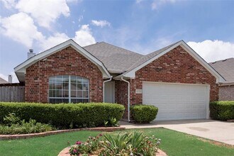 1228 Marchant Pl in Lewisville, TX - Building Photo - Building Photo