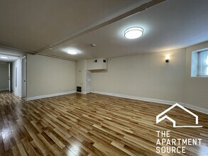 3320 W Altgeld St, Unit G in Chicago, IL - Foto de edificio - Building Photo