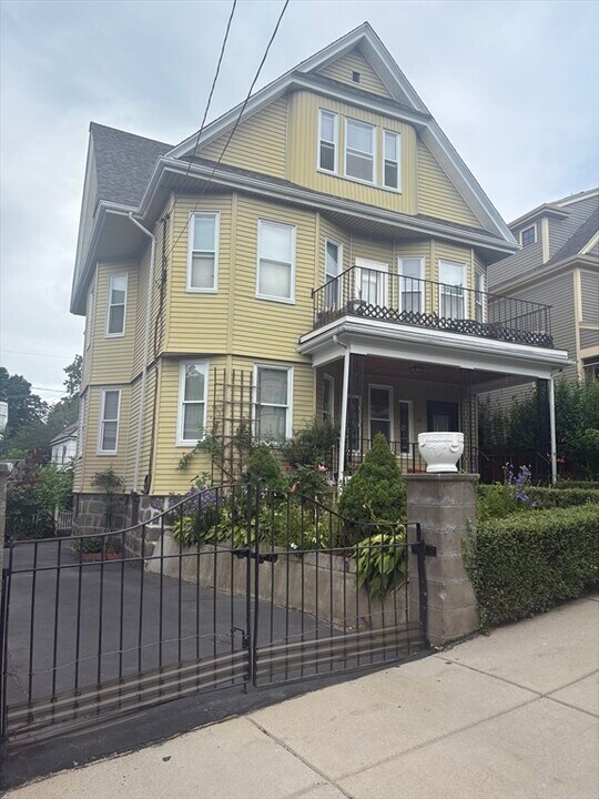 14 Fairview St in Boston, MA - Building Photo