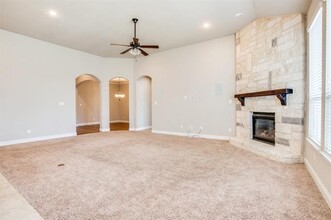 13712 Genoves Dr in Little Elm, TX - Building Photo - Building Photo