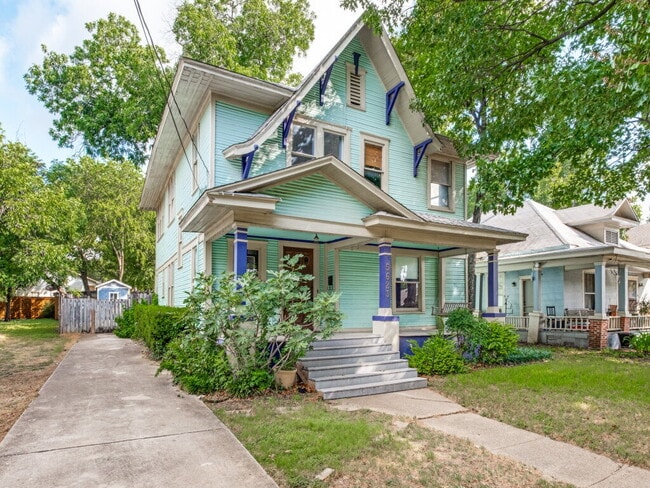 property at 5623 Victor St