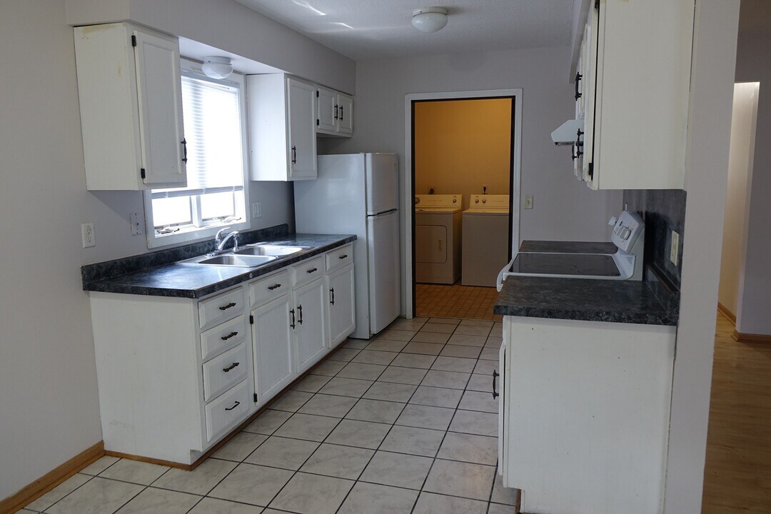 1521 McAfee Street, Unit 1 in St. Paul, MN - Building Photo
