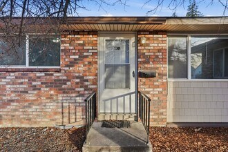 1334 W Garland Ave in Spokane, WA - Building Photo - Building Photo