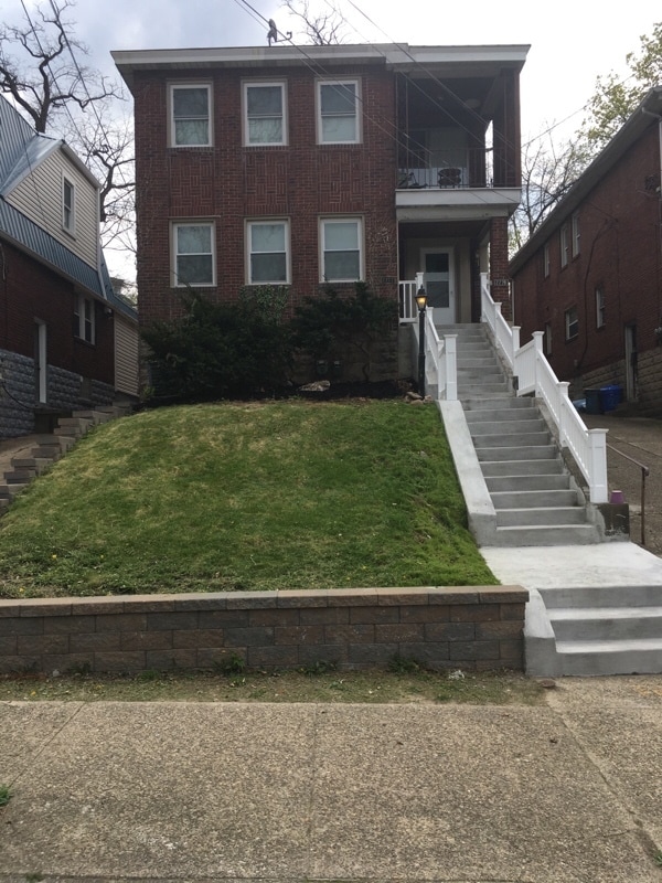 2279 Shady Ave