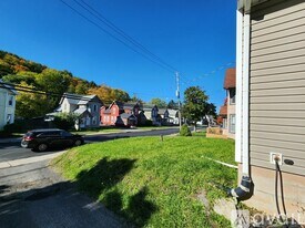 319 Charles Ave in Syracuse, NY - Building Photo
