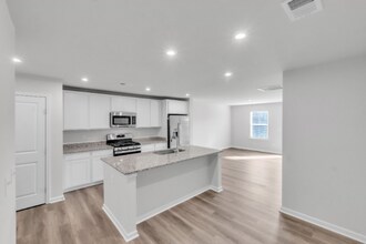 1271 Forestbrook Ln in Spartanburg, SC - Foto de edificio - Building Photo