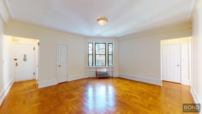 property at 55 W 55th St