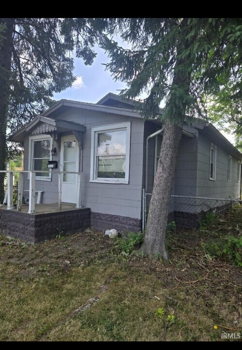 5177 Connecticut St in Gary, IN - Foto de edificio