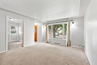 2112 E 10th Ave in Spokane, WA - Building Photo - Building Photo