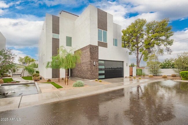 property at 6622 N 16th St