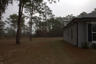 16480 Medley Rd in Brooksville, FL - Building Photo - Building Photo