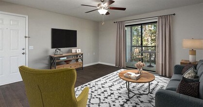 High Ridge Apartments in Athens, GA - Building Photo - Interior Photo