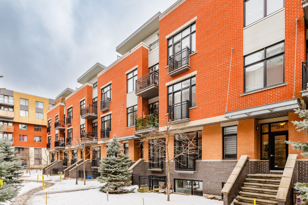 2232 Victoria St in Montréal, QC - Building Photo