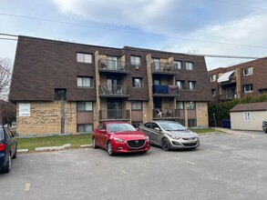 2040 Tessier Boul in Laval, QC - Building Photo - Building Photo