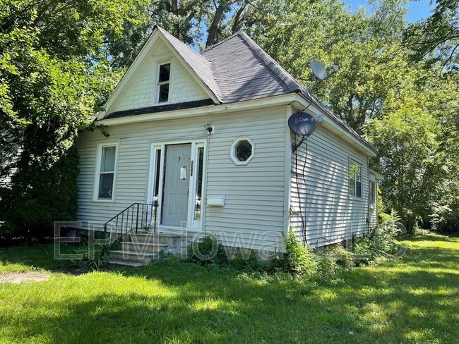 property at 1148 Columbia St