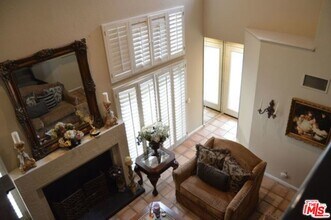 24715 Cll Largo in Calabasas, CA - Building Photo - Building Photo