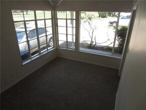 2621 N Locust St in Denton, TX - Building Photo - Building Photo