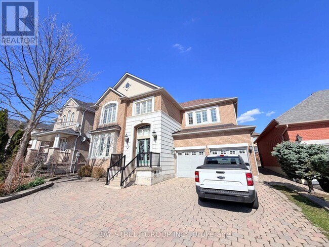 9 St Clare Blvd in Vaughan, ON - Building Photo - Building Photo
