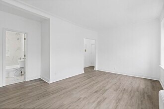 137 Kensington Ave in Jersey City, NJ - Building Photo - Building Photo