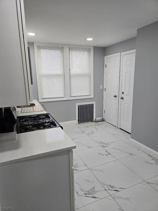 140 Wakeman Ave in Newark, NJ - Building Photo - Building Photo