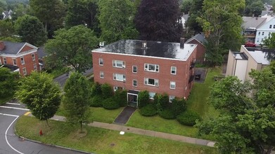 59 Broad St in Westfield, MA - Foto de edificio - Building Photo