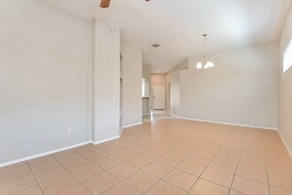 2415 N Avenida TABICA in Green Valley, AZ - Building Photo - Building Photo