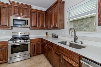 405 Claystone Rd in Youngsville, LA - Building Photo - Building Photo