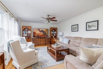 44 Frazer Dr in Greenlawn, NY - Building Photo - Building Photo