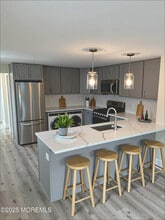 33 Lower Main St in Matawan, NJ - Building Photo - Building Photo
