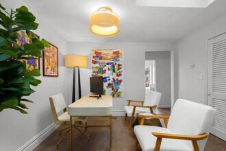179 Sullivan St in New York, NY - Building Photo - Building Photo