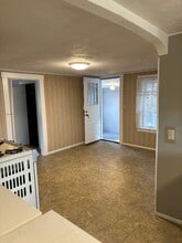 72 Hoover St, Unit #2 2nd floor in Leominster, MA - Building Photo - Building Photo