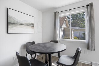 589 W Marshall St in Ferndale, MI - Building Photo - Building Photo