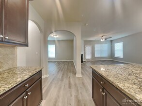 137 Emporia Loop in Mcdonough, GA - Building Photo - Building Photo