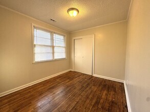 206 York St in Jacksonville, NC - Building Photo - Building Photo