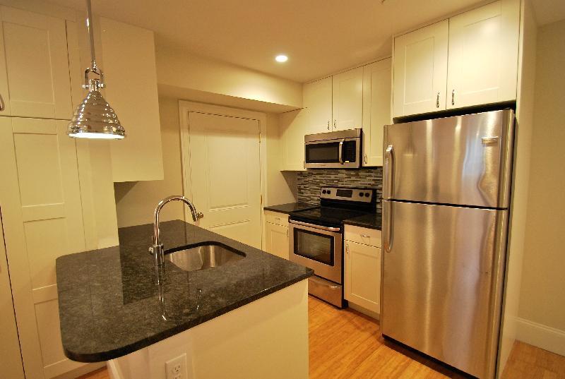 53 Fort Ave, Unit 1 in Boston, MA - Foto de edificio