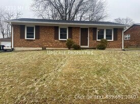 3233 Mt Foraker Dr in Lexington, KY - Building Photo