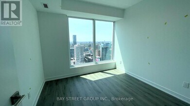 252-5252 Church St in Toronto, ON - Building Photo - Building Photo