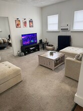 232 Pequoig Ave in Athol, MA - Foto de edificio - Building Photo