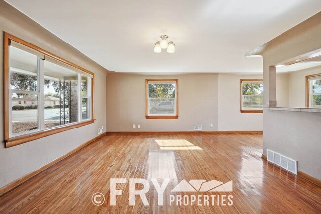 5275 Carr St in Arvada, CO - Building Photo - Building Photo