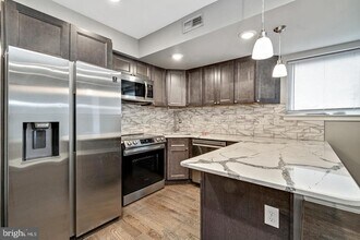 1505 Parrish St-Unit -C in Philadelphia, PA - Building Photo - Building Photo