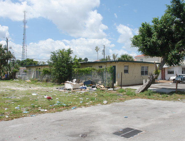 1220-1224 NW 3rd St in Fort Lauderdale, FL - Building Photo - Building Photo